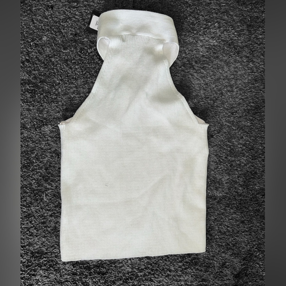 Women's-Primark Criss Cross front and mock neck back. Ribbed, Cropped, Size S. - Picture 4 of 8